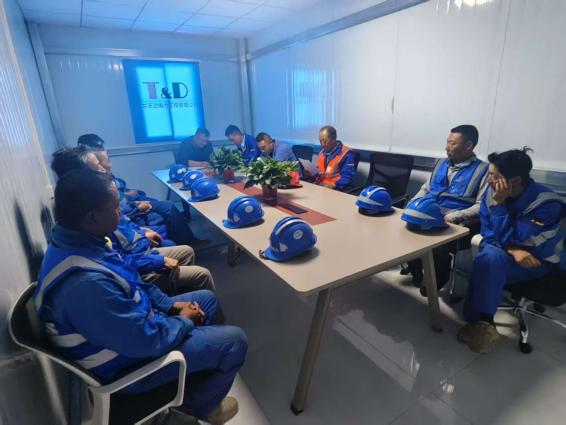 公司领导张家军莅临青海华电格尔木项目检查指导工作